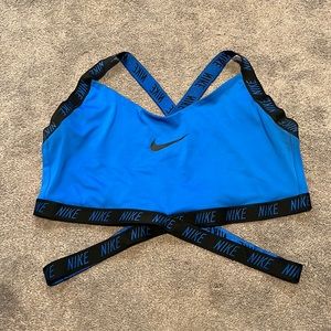 Nike Woman’s Criss Cross Sports bra